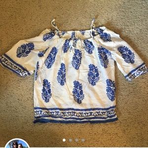 Off shoulder light weight blouse